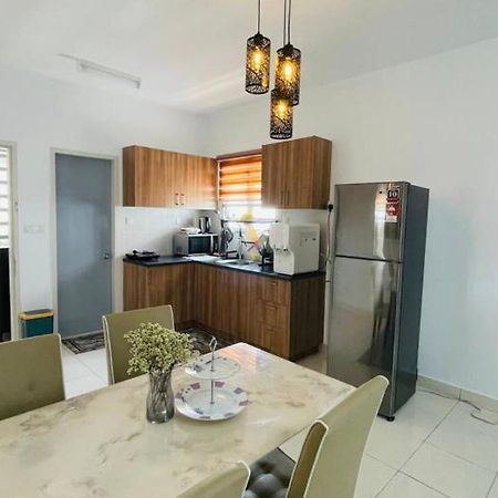 Klia Homestay Apartment - 2 Room Sepang Exterior foto